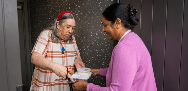 Red Cross Meals on Wheels Marilyn 093 0J7A0285 (1)