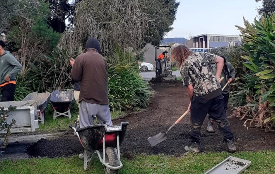 Cleaning up a Wairoa driveway