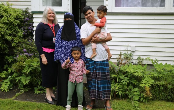 RSV Rose Osburne and refugee family Palmerston North