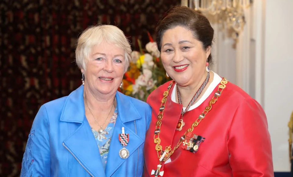 Mary Anne Eyles (L) with Governor General, Dame Cindy Kiro