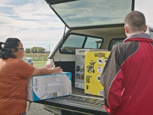 Distributing equipment in Wairoa