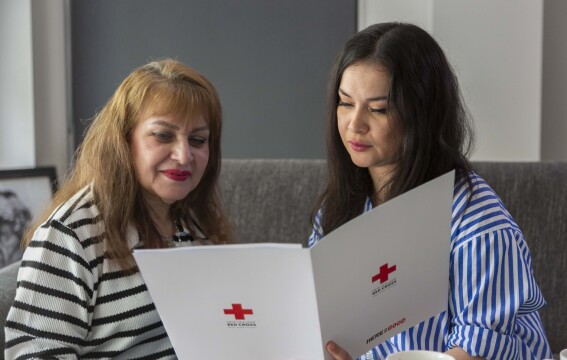 Home Bundles recipients, Hend Selim and Laila Abd El Gawad