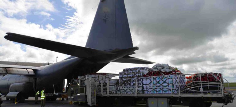 vanuatu plane loading