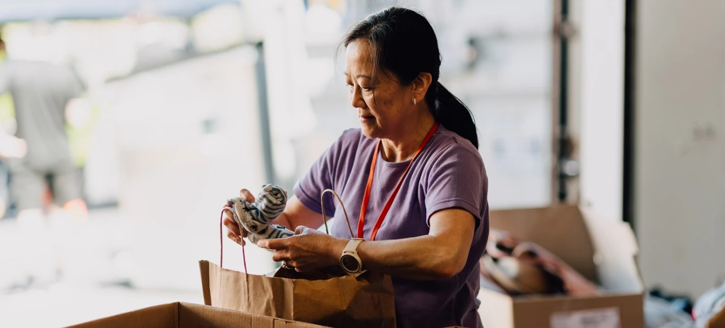 Sorting event volunteer
