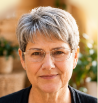 Glynis Longhurst