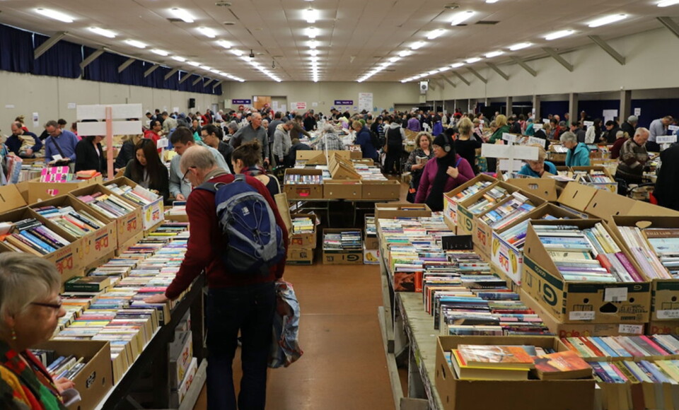 Palmerston North Book Sale - IMG0947